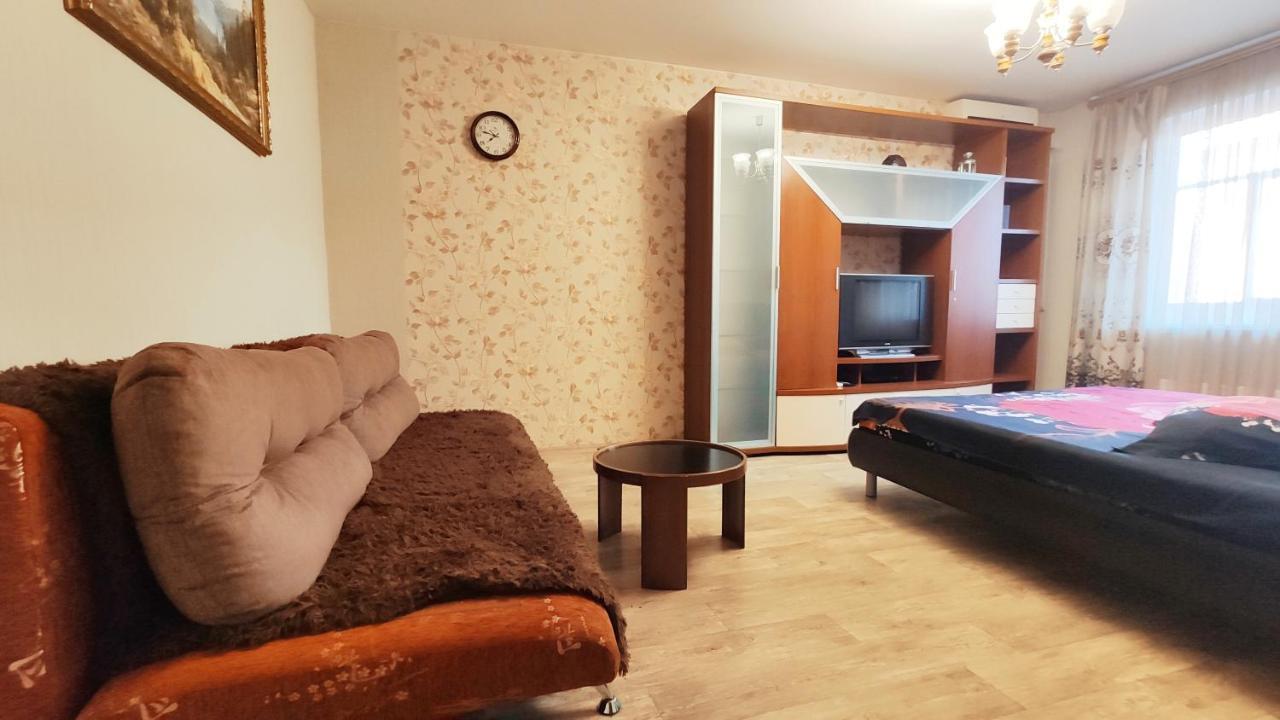 Apartments Holiday House Тольятти Экстерьер фото