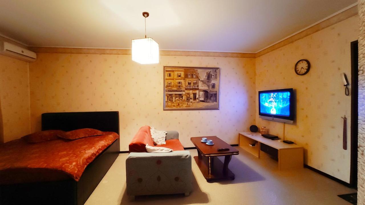 Apartments Holiday House Тольятти Экстерьер фото